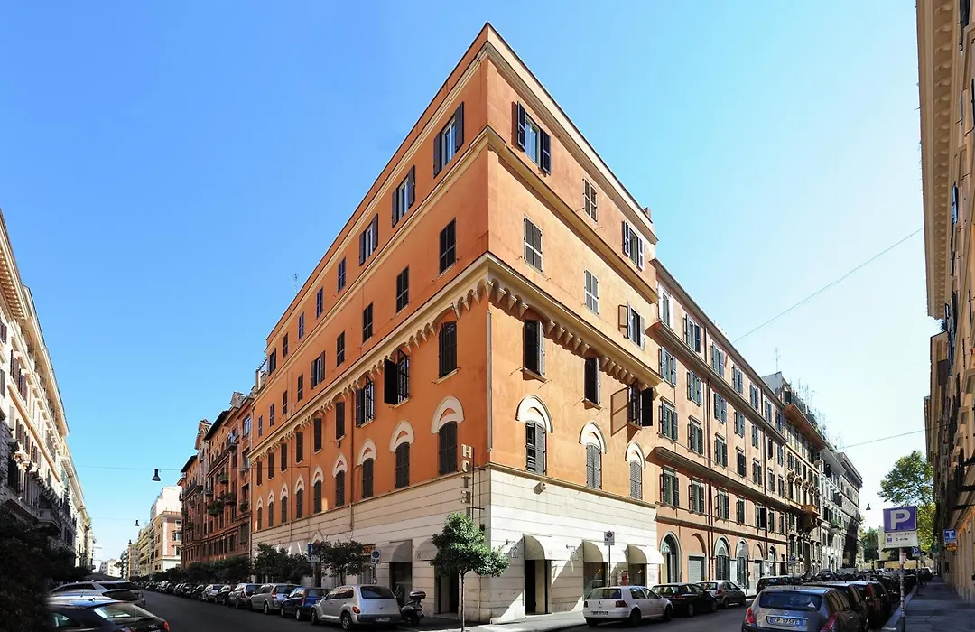 Lh Hotel Lloyd Roma-1